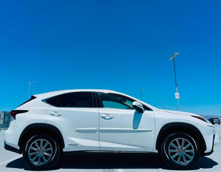 Lexus NX Hybrid      2019