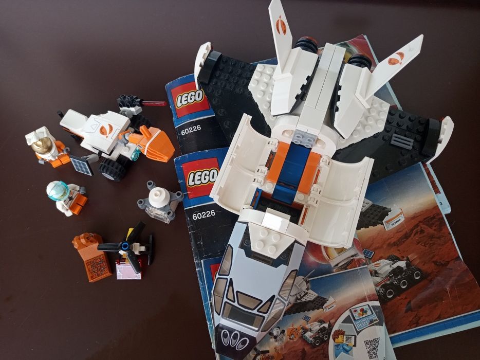 Zestaw LEGO wyprawa kosmiczna 60226