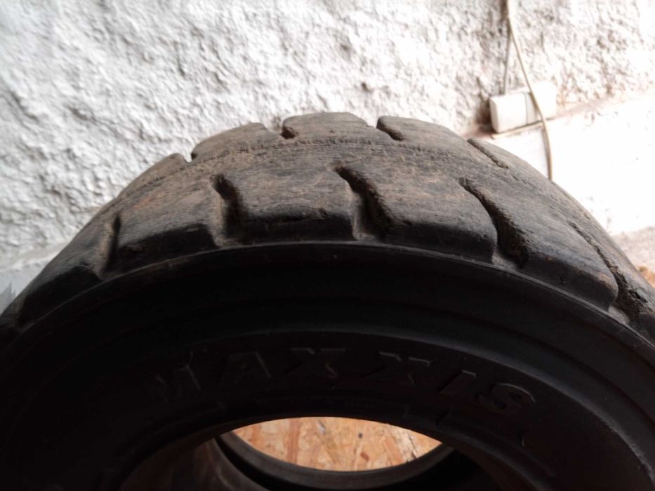 Opona wózek widłowy 6.50-10 Maxxis pompowana pneumatyczna