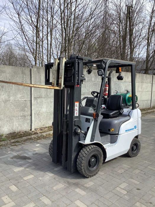 Mitsubishi 2018 1,5t | Triplex 4,7 m | LPG | Przesuw