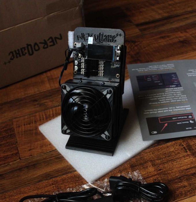 соло майнер крипти ASIC NerdQaxe++ 5.7TH/s, 95W, wi-fi 2.4, новий