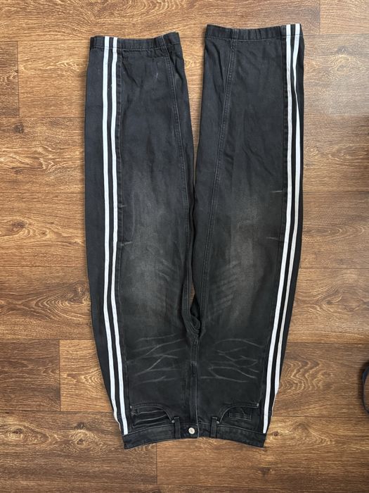 baggy jeans y2k stripped