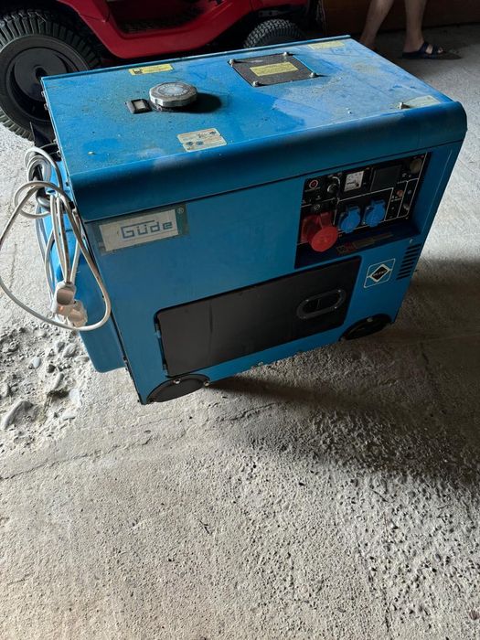 Продам генератор дизельний