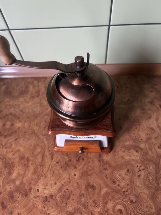 Кофемолка декоративная