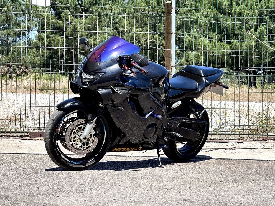 Honda CBR600  F4