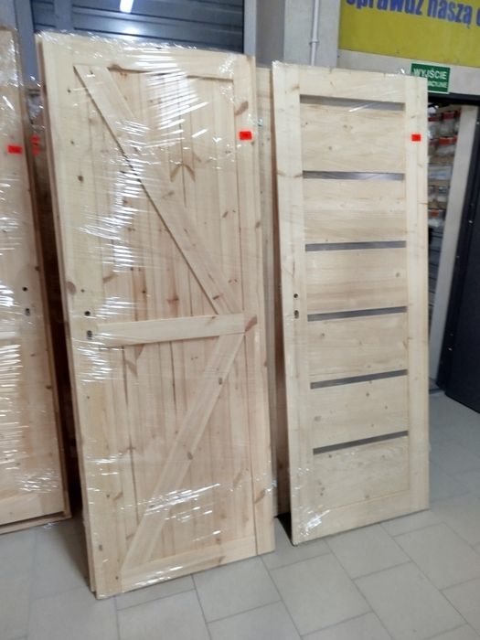 Drzwi sosnowe 70tki