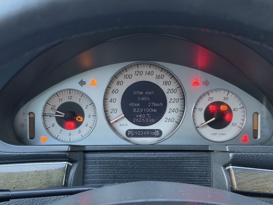 Mercedes-Benz E-Class W211 270 CDI Avantgarde, 2003 рік