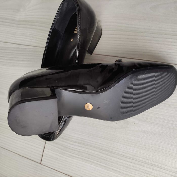 Sapatos Pretos Zara 39