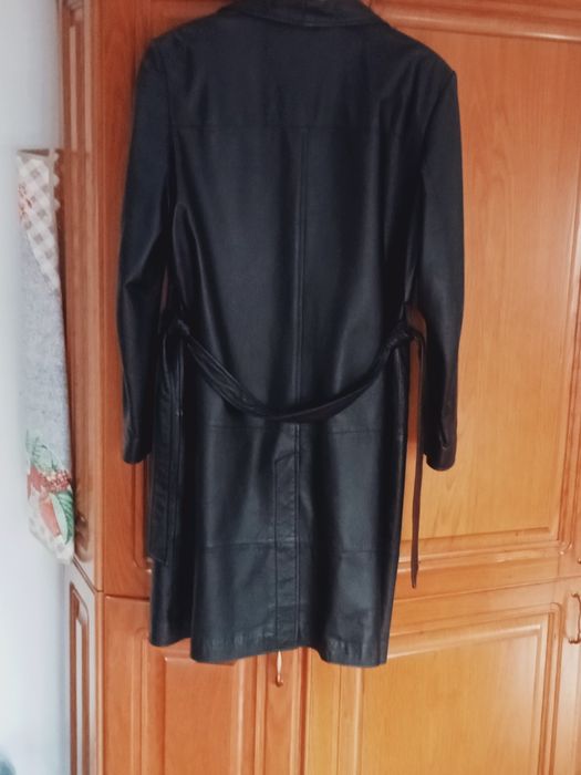 Casaco de couro preto