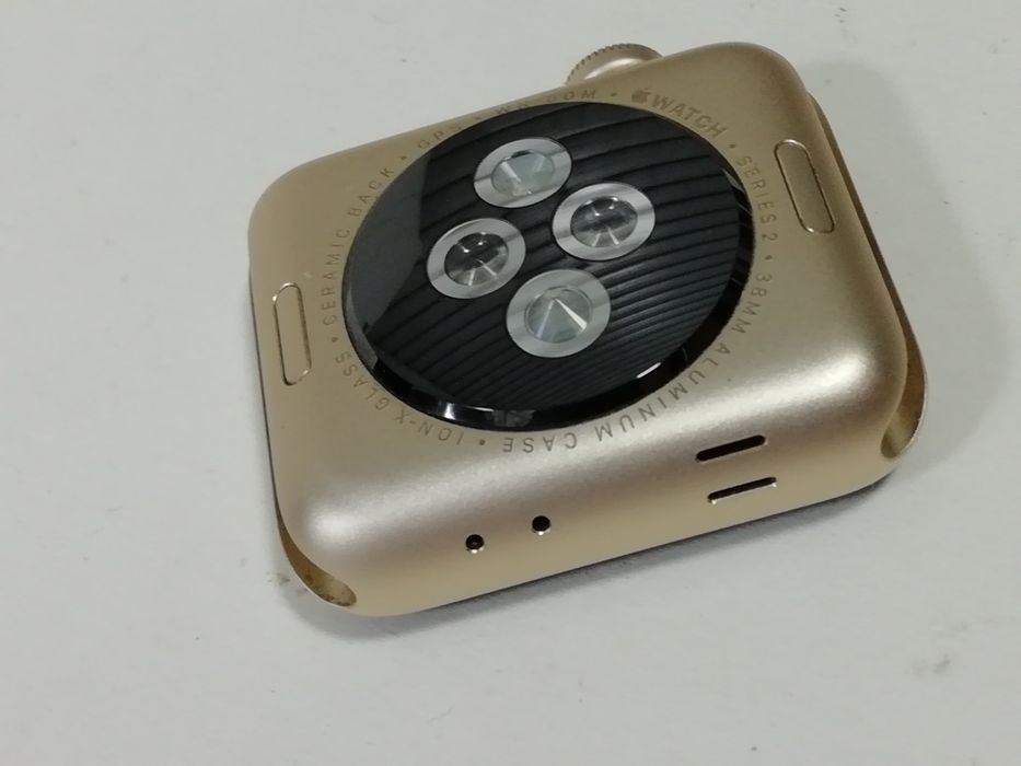 Apple Watch 2 (38мм)
