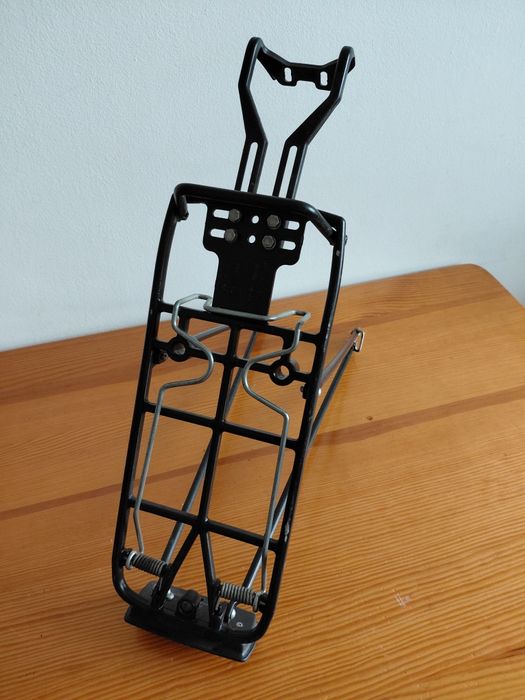 Solidny aluminiowy bagażnik rowerowy Pletscher 30kg