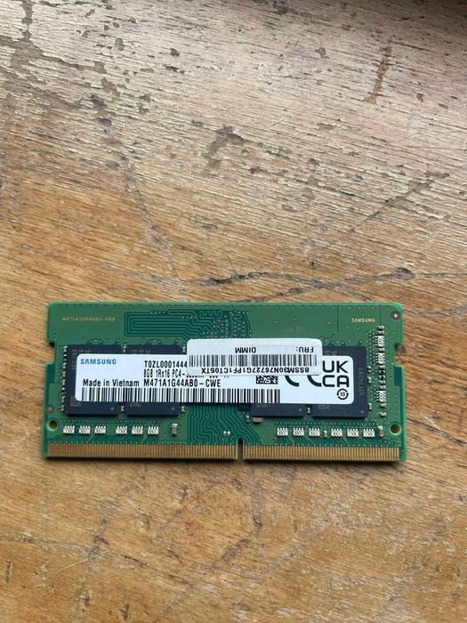 2 Memorias Samsung DDR4 4gb,ramaxel pcl3 4gb