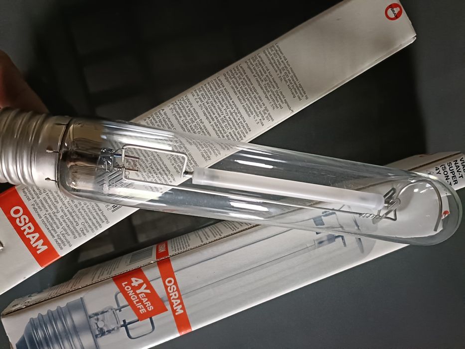 Lampa / żarówka sodowa 400W OSRAM NAV-T 4Y-  2 szt 100 zł
