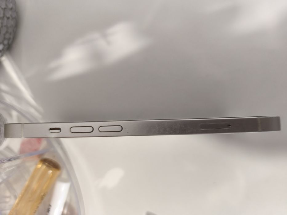 IPhone 13 pudełko, nowe szkiełko i etui