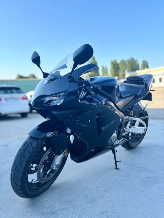 Honda CBR HONDA CBR RR600, niski przebieg