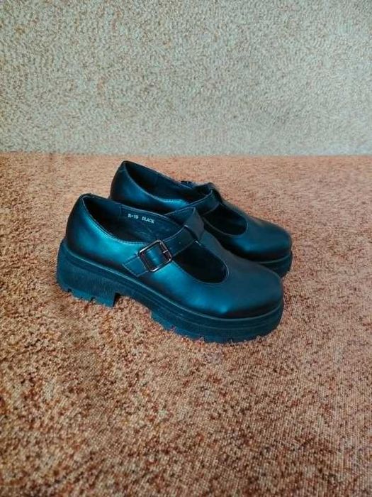 Buty damskie, rozmiar 38, Nowe