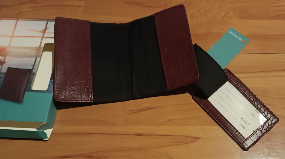 Bordowy komplet podróżny