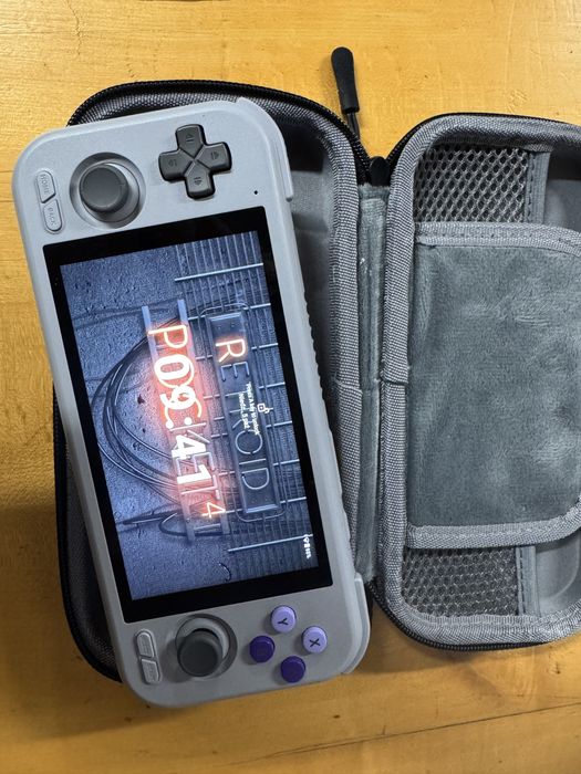 Retroid Pocket 4 Pro ブラック 純正ケース・純正グリップ付 retroid