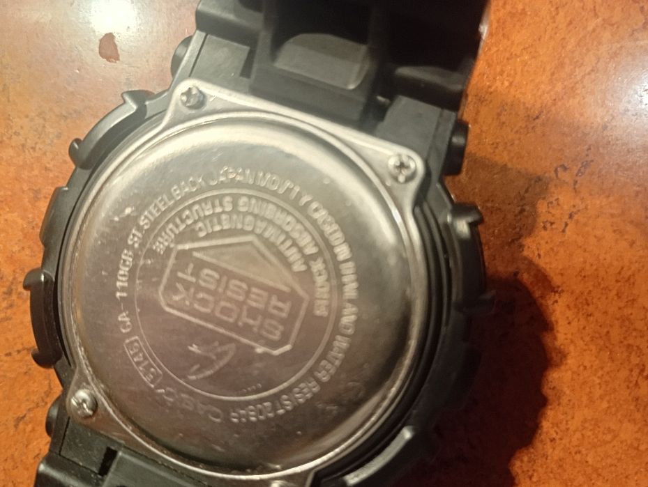 CASIO G-SHOCK GA 110gb  sprzedam uzywany  zegarek