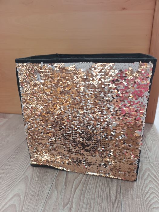 Короб для зберігання з паєтками 30*30*30