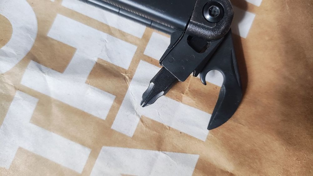 Leatherman Surge black