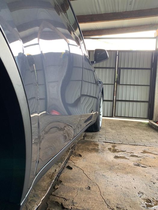 Продам Tesla Y в гарному стані