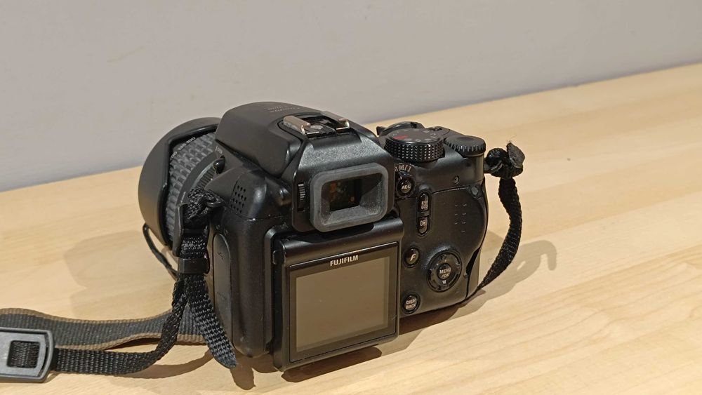 FujiFilm FinePix S9100