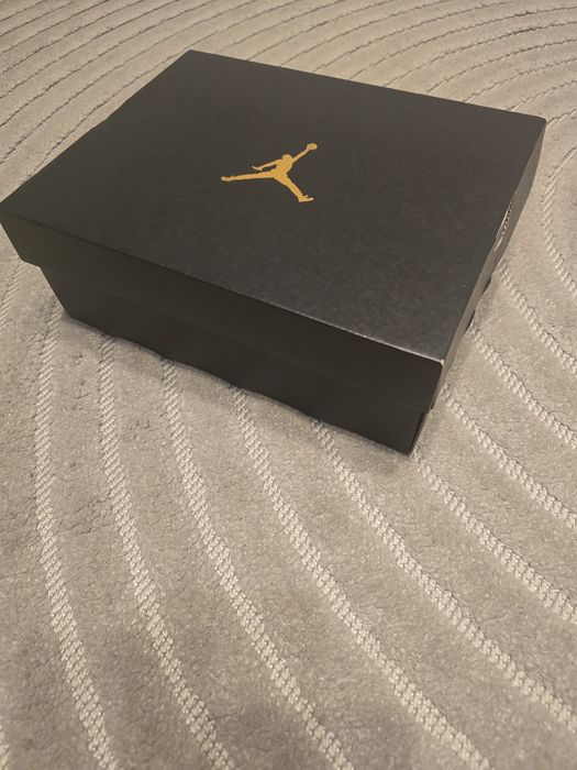 Buty Nike Air Jordan 1 Mid BG (GS) • 37.5 •