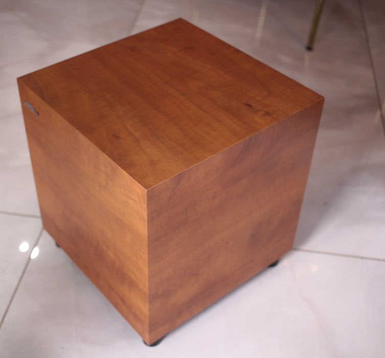 Сабвуфер Jamo SUB 210