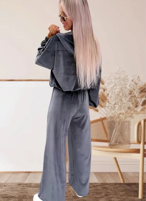 Велюровий костюм