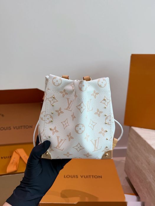 Жіноча сумка-відро LOUIS VUITTON 17x15