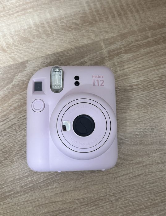 Фотоапарат instax mini 12