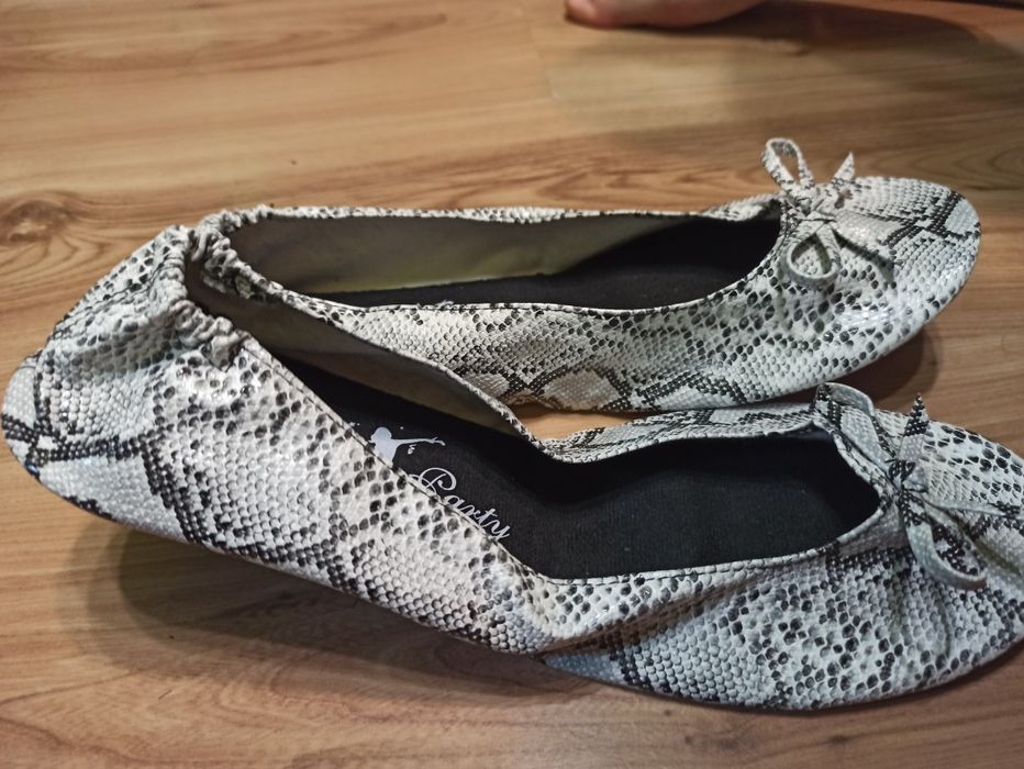 Buty damskie baleriny z gumową podeszwą