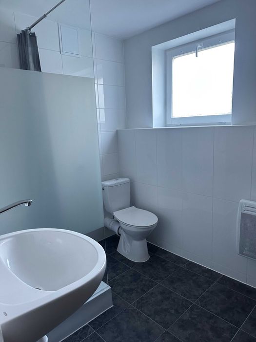 HGS Noclegi Pracownicze . Pokoje z łazienkami