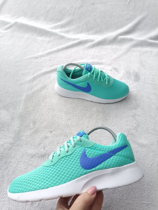 Женские кроссовки беговые Nike р37.5-38