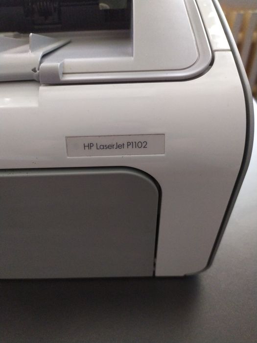 принтер HP LaserJet P1102