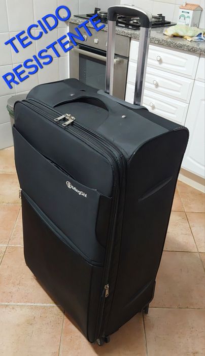 MALA VIAGEM DE PORÃO 32KG,4 RODAS E CADEADO CÓDIGO. Casa,Quarto,Sala.
