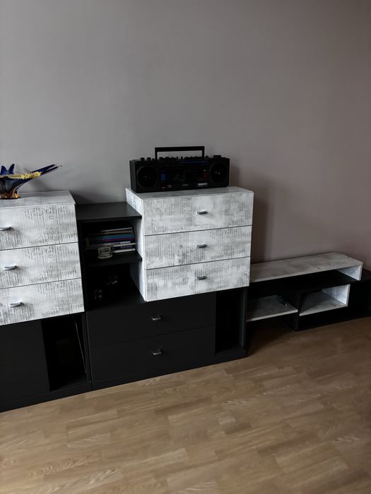 Piekne młodzieżowe mebelki