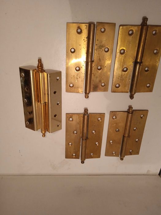 Латунные дверные ручки