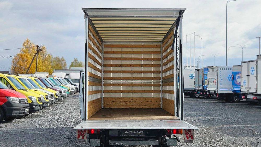 Mercedes-Benz Sprinter 2020p.