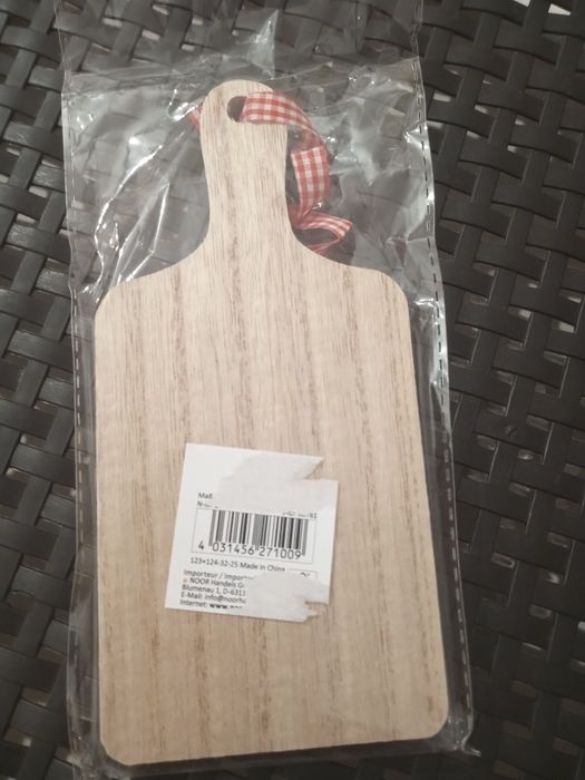 Niemiecka deska do krojenia z zawieszką