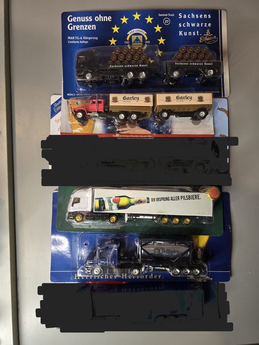 19 Miniaturas de Camiões Publicitários
