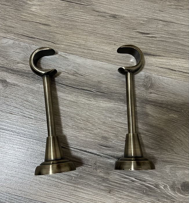Кріплення для карнизу, 2 шт. Нові