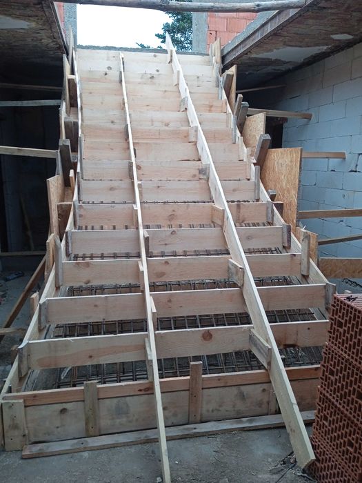 Schody żelbetowe, betonowe, wewnętrzne i zewnętrzne, woj. śląskie