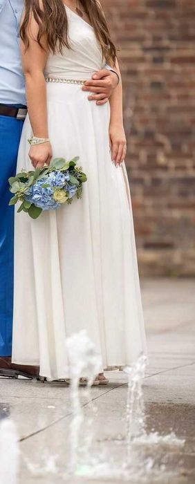 Suknia ślubna biala