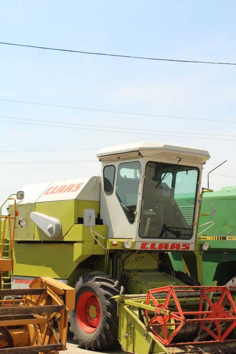 зернозбиральний комбайн Claas Dominator 38, клас, джондір