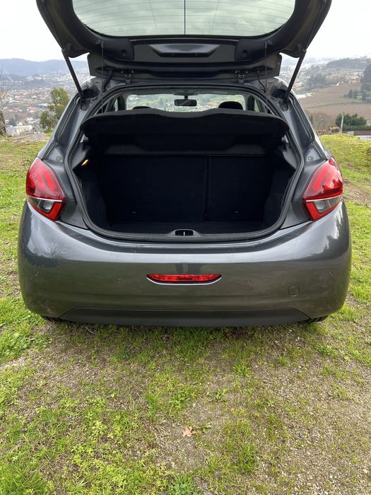 Peugeot 208 1.2 pure tech urban soul