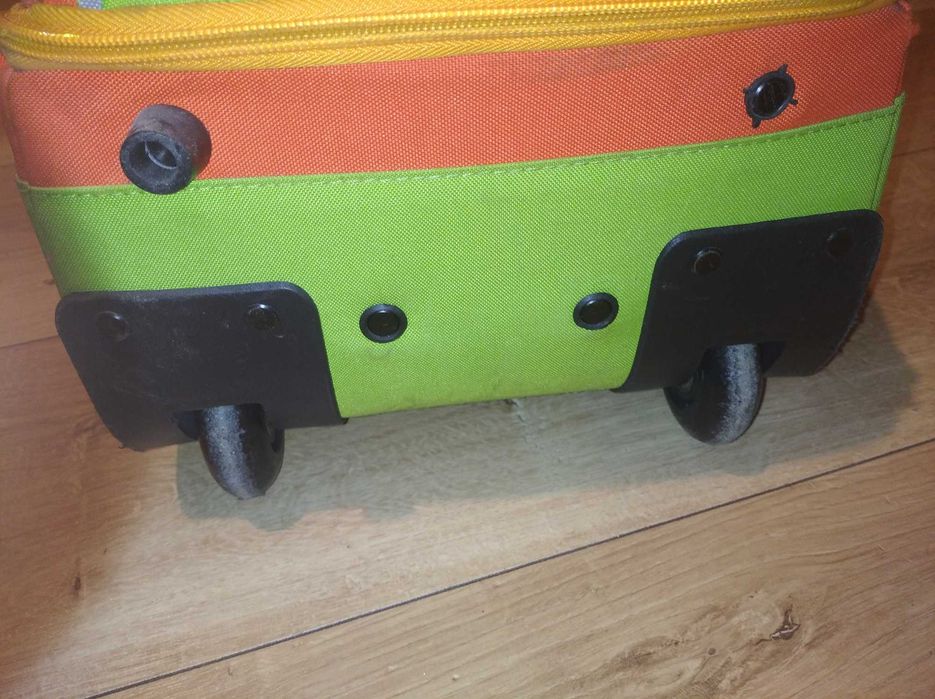 Walizka dziecięca na kółkach 36x26x16