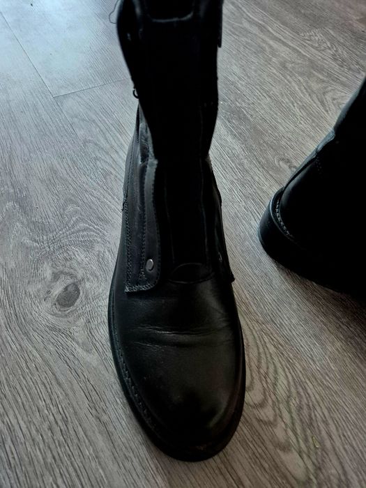 Czarne skórzane botki damskie na zamek 38 gino rossi