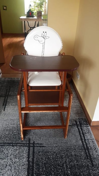 Drewniane krzesełko do karmienia, stolik 2w1